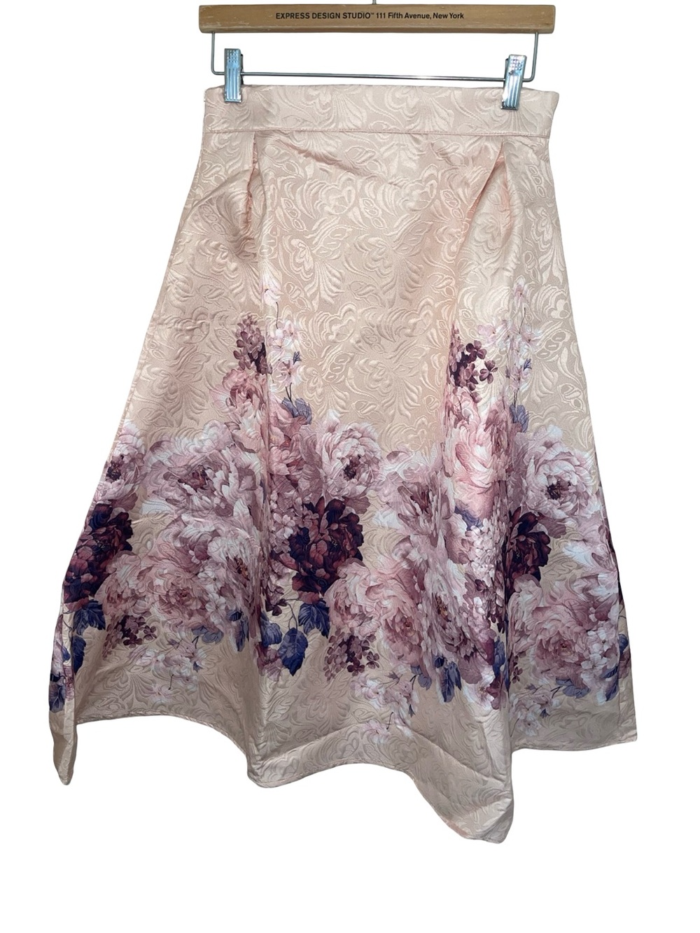 Chicwish Lavender Peony Print Embossed Midi Skirt Size M - Picture 2 of 8
